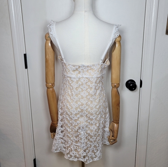 Lulus Charmaine White Floral Embroidered Mini Dress Size Small - Picture 6 of 9